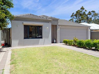 19 Astrolabe Way, Swan View WA 6056
