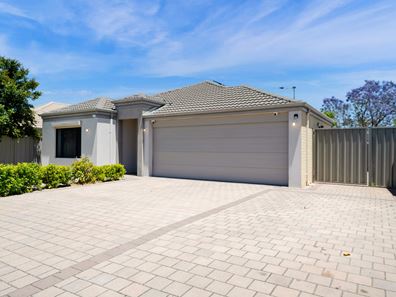19 Astrolabe Way, Swan View WA 6056