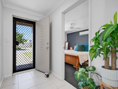 19 Astrolabe Way, Swan View WA 6056