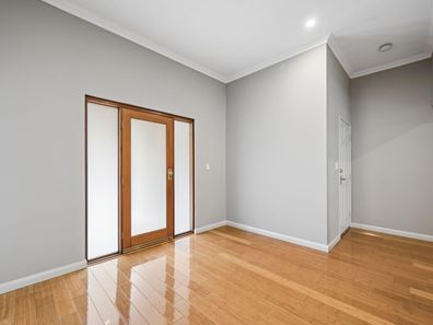 25 Saint Albans Promenade, Canning Vale WA 6155