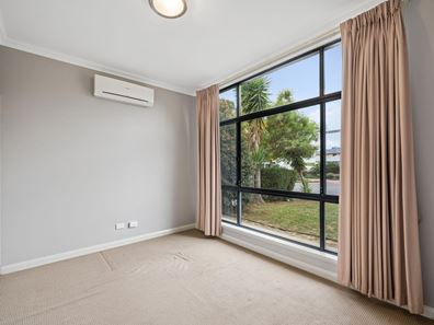25 Saint Albans Promenade, Canning Vale WA 6155