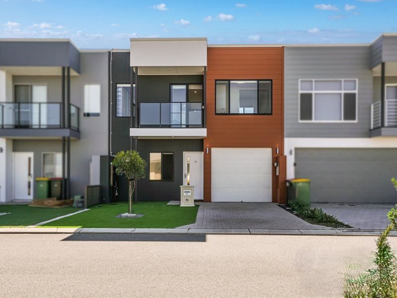 45 Wintergreen Crescent, Treeby WA 6164