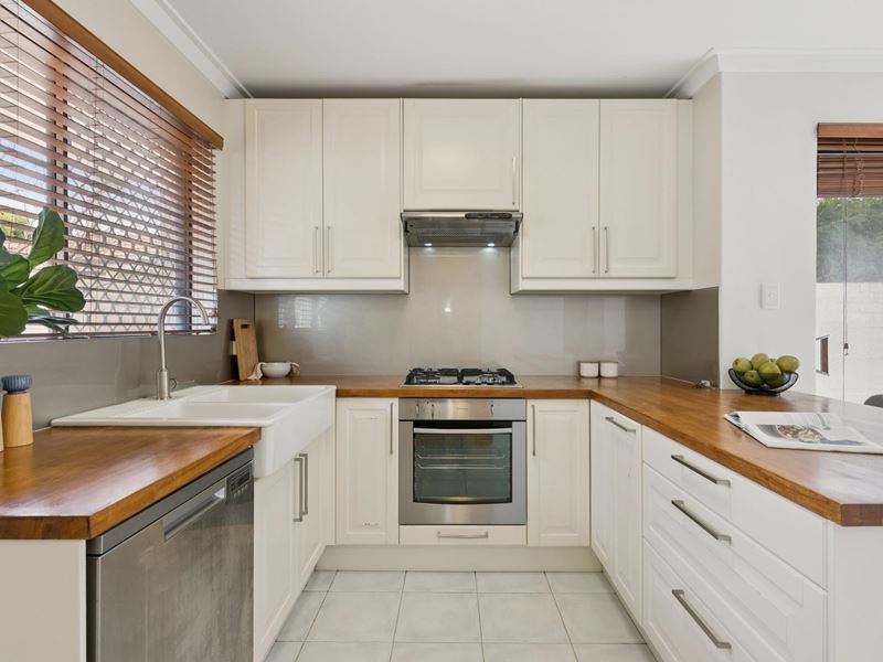 4/99 Clydesdale Street, Como