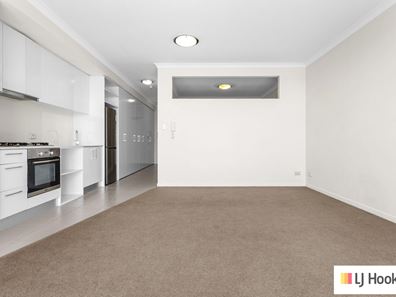 503/21 Malata Crescent, Success WA 6164