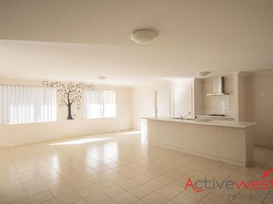 3 Wildwave Bend, Wandina WA 6530