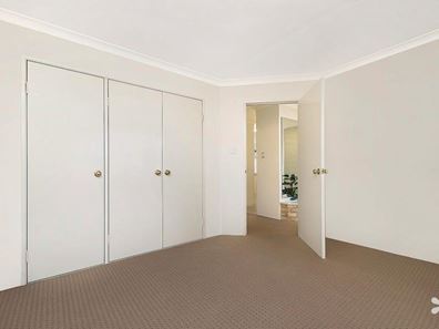 3/1 Old Lake Grove, Wilson WA 6107