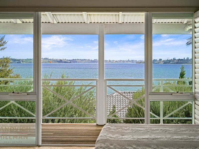 16C Fraser Road, Applecross WA 6153