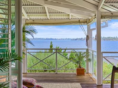 16C Fraser Road, Applecross WA 6153