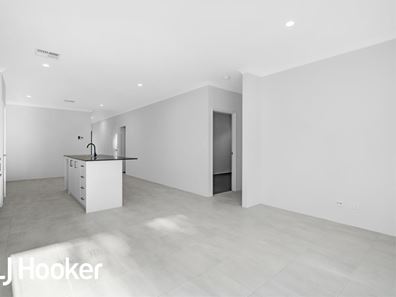 13 Barwon Place, Yanchep WA 6035