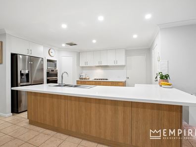 28 Streeter Way, Beeliar WA 6164