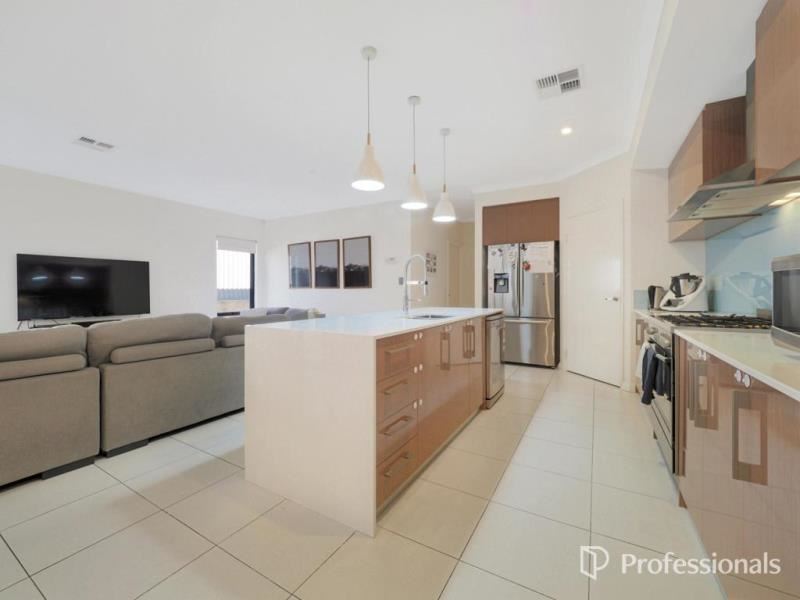 46 Broadside Avenue, Eglinton