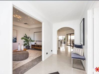 2 Valley Views Drive, Landsdale WA 6065