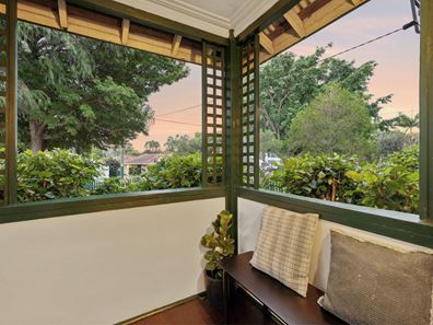 38 Cleopatra Street, Palmyra WA 6157