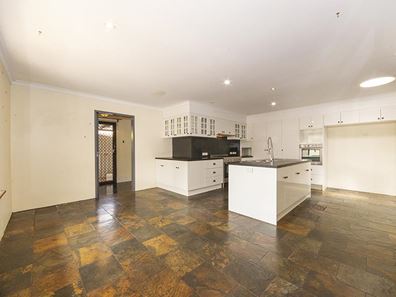 117 Hartfield Rd, Forrestfield WA 6058