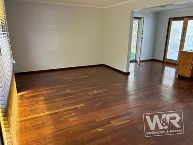 31 Wilson Street, Little Grove WA 6330