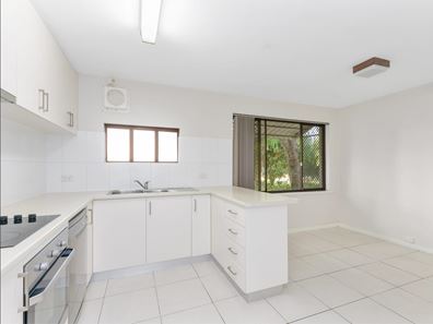 1/122 Labouchere Road, South Perth WA 6151