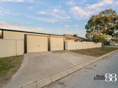 2 Merida Turn, Seville Grove WA 6112