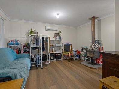 10 Elder Court, Collie WA 6225