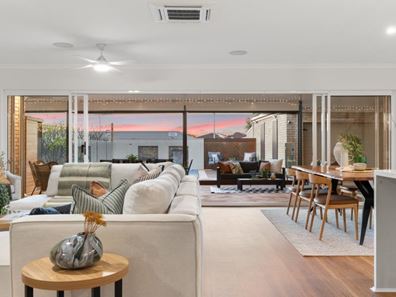 10 Tanglewood Way, Currambine WA 6028