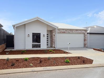 3 Dimago Vista, Hammond Park WA 6164