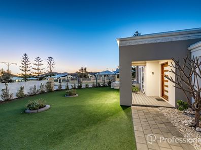 22 Forecastle Avenue, Jindalee WA 6036