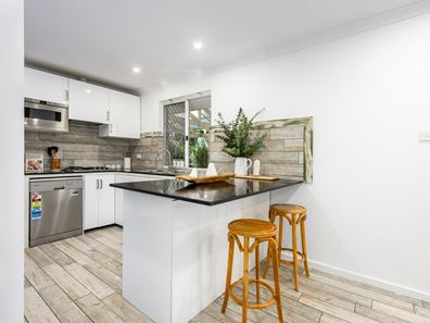 10B Aachen Crescent, Gwelup WA 6018
