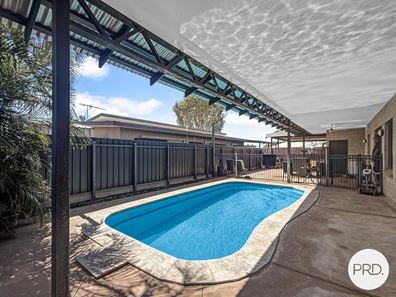 13 Wallaby Street, Baynton WA 6714