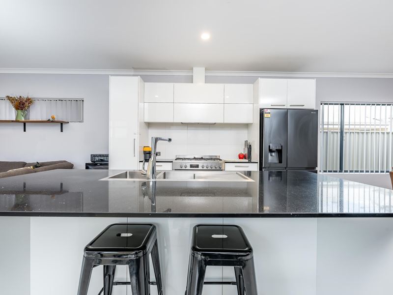 121 Cinnabar Drive, Eglinton