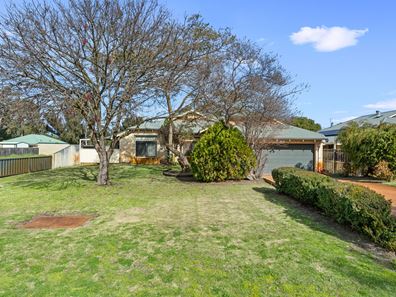 37 Midsummer Circle, Pinjarra WA 6208