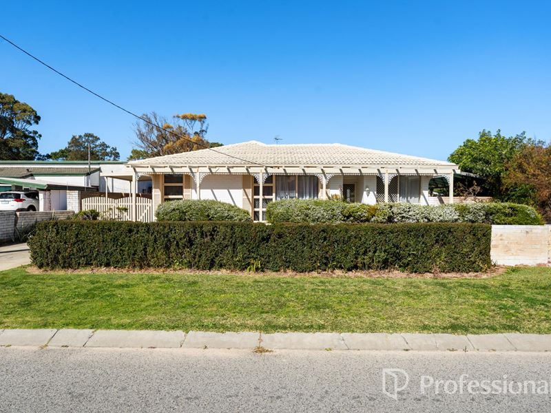 9 Vela Court, Rockingham WA 6168