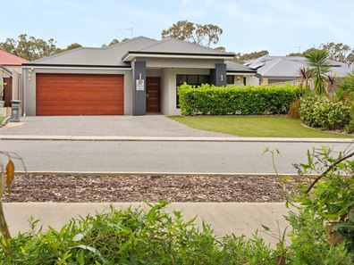 10 Edgbaston Road, Meadow Springs WA 6210