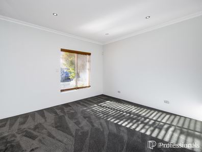 12B Marchwood Boulevard, Butler WA 6036