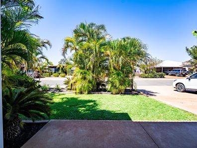 9 Wallaby Street, Baynton WA 6714