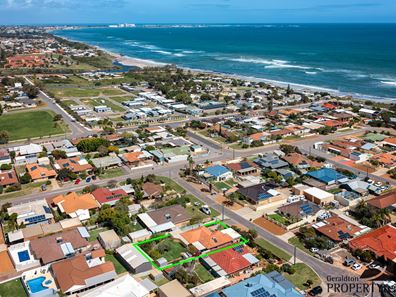 8 Amalda Place, Sunset Beach WA 6530