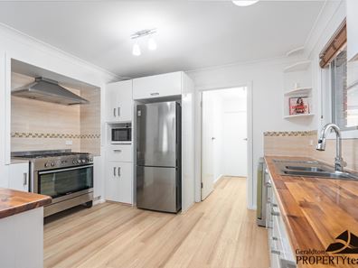 8 Amalda Place, Sunset Beach WA 6530