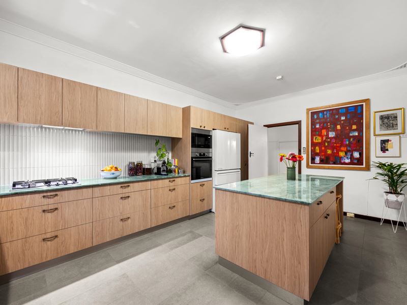 4 Meenaar Crescent, Coolbinia WA 6050