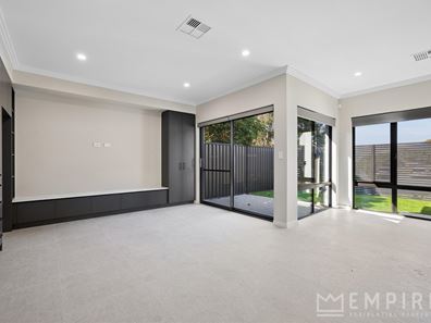 10A Waverley Road, Coolbellup WA 6163