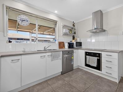 4 Lawrence Way, Millars Well WA 6714