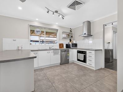 4 Lawrence Way, Millars Well WA 6714