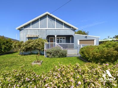 61 Katoomba Street, Orana WA 6330