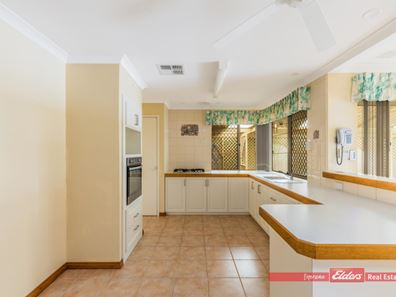 17 Cuthbertson  Drive, Cooloongup WA 6168