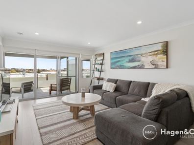 12/22 May Street, Scarborough WA 6019
