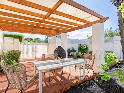 2/48-50 Sholl Street, Mandurah WA 6210