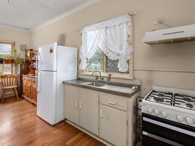 101 Wisbey  Street, Carey Park WA 6230