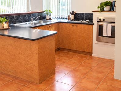 24 Aldgate Street, Mandurah WA 6210