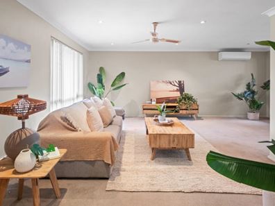11 Balranald Street, Dudley Park WA 6210