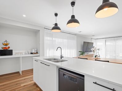28 Harefield Road, Dayton WA 6055