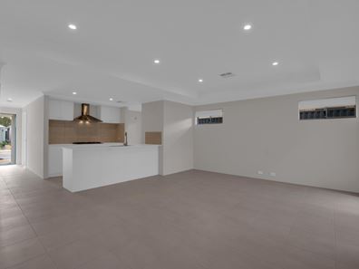 16 Farncomb Street, Byford WA 6122