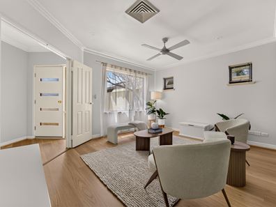 11 Tambora Bend, Madeley WA 6065