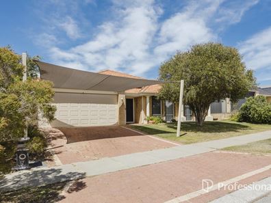 7 Minnow Fairway, Aveley WA 6069